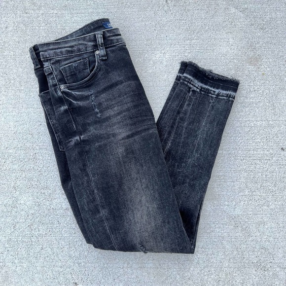 Zara Denim - 🍉 Zara Distressed Skinny Jeans